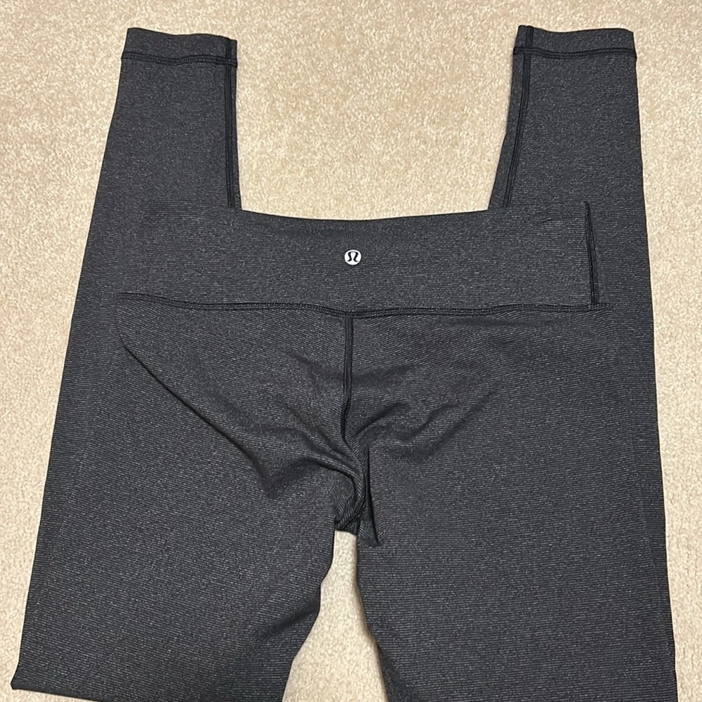Lululemon Wunder under pant - Picture 2 of 5